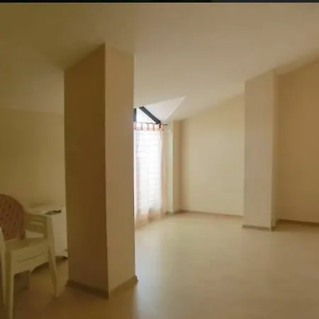 106175 - In Apartment *