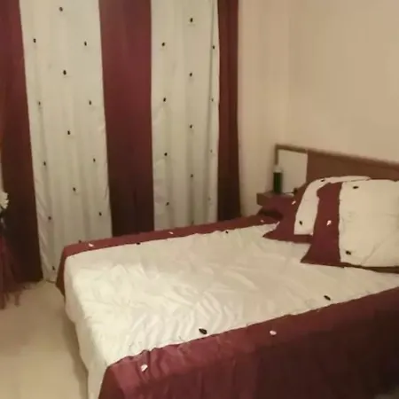 106175 - In Apartment *
